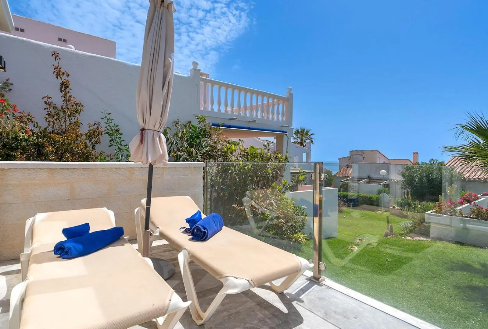 Pass The Keys Beautiful Beachside Retreat Mijas Costa スペイン